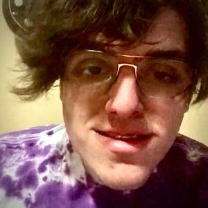 Meet your Posher, Ethan